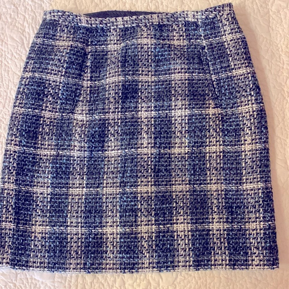 Loft skirt. Size 6.